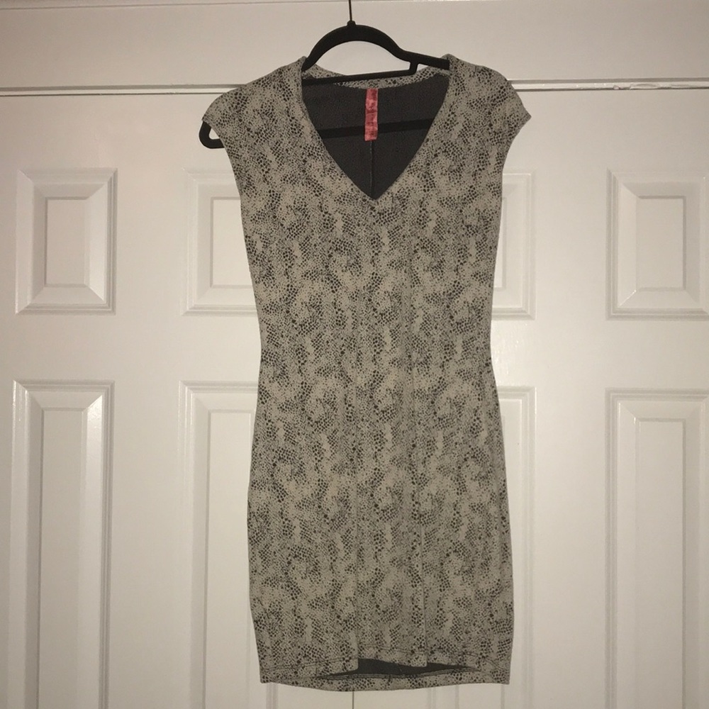 Eight sixty sweater dress size medium